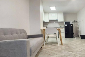 B-10 White Linen House